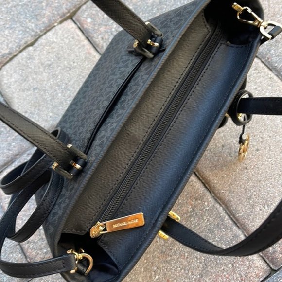 Michael Kors Jet Set Travel XS Carryall Tote Top Zip Tote Black - Picture 5 of 16